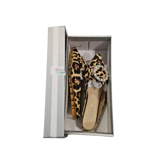 Taomengsi | Leopard Print Rhinestone Slip On Flats | Size 6 - Picture 2 of 12